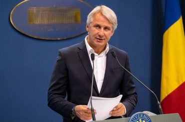 Teodorovici: Cu două pensii speciale plătim toate pensiile dintr-o comună din Caraş-Severin!