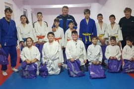 Micii judoka din Reșița au concurat la Cupa Moș Crăciun
