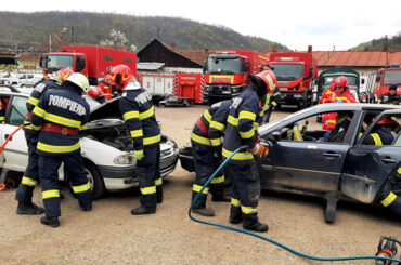 Accident cu șase victime, patru încarcerate