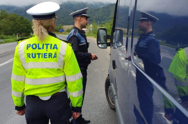 150 de polițiști cărășeni sunt cu ochii pe noi