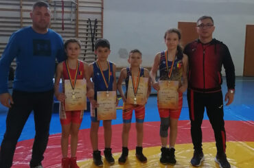 Luptătorii juniori, din nou pe podium