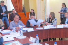 Datoriile spitalului caransebeșean, în scădere