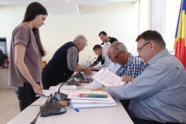 Primăria vrea să cumpere bucată cu bucată din activele UCMR