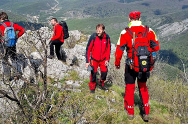 La pas pe traseul către Piatra Rolului