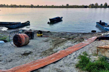 Poluare accidentală cu petrol, pe Dunăre!