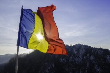 LA MULȚI ANI, ROMÂNIA!