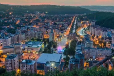 Reșițenii, invitați la dezbatere și vot