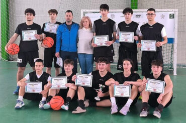 Colegiul Național “Traian Lalescu”, două locuri II la faza zonală de baschet