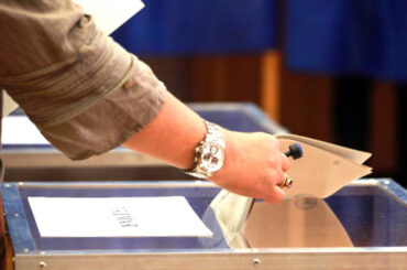 După ce-au căzut poamele, începe bătălia flotanților