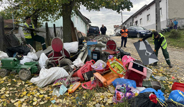 S-a dat start colectării textilelor și deșeurilor voluminoase