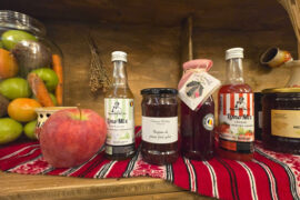 „Nea Tică“ din centrul Caransebeşului, la Palatul Parlamentului