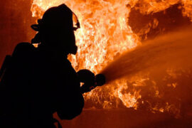 VIDEO! Lanț de incendii, întrerupt la Oțelu Roșu